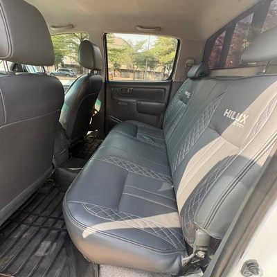 Toyota Hilux 2015 model for Sale In Abuja