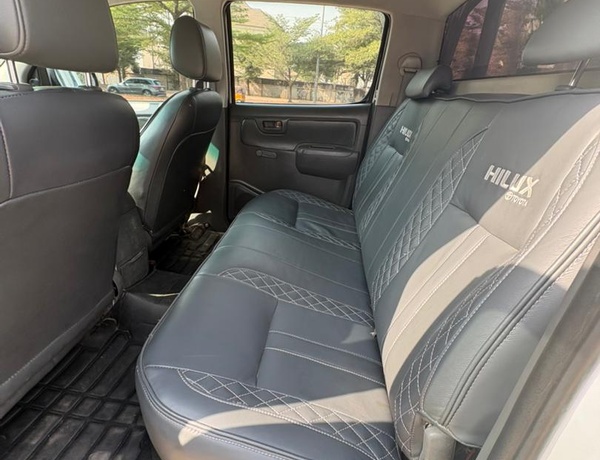 Toyota Hilux 2015 model for Sale In Abuja