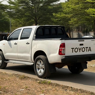 Toyota Hilux 2015 model for Sale In Abuja