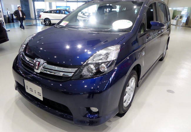 Toyota Isis Platana in Nigeria
