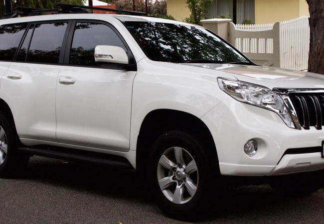Toyota Land Cruiser Prado image 3
