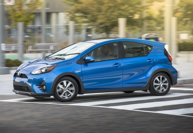 Toyota Prius c image 5