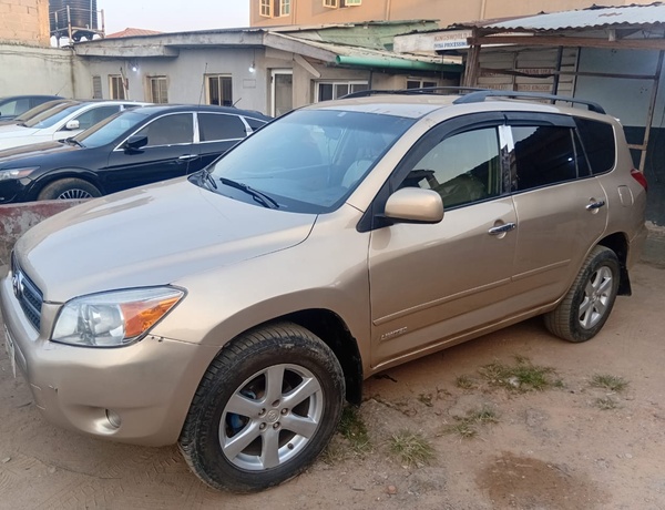 Toyota Rav4 2006 for Sale In Lagos
