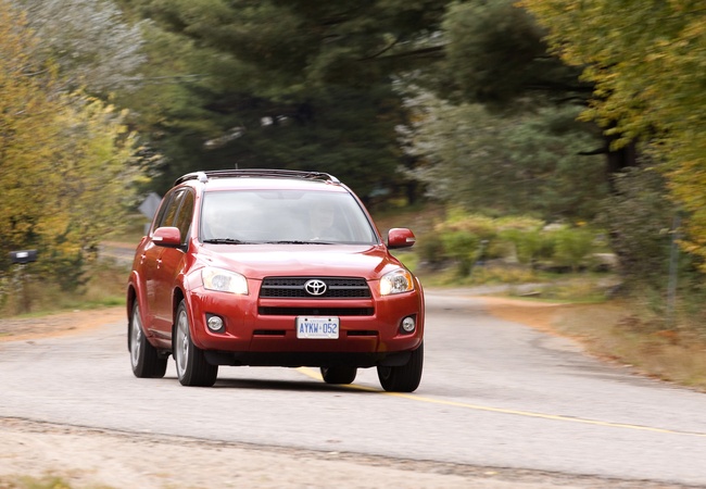 Toyota RAV4 image 4