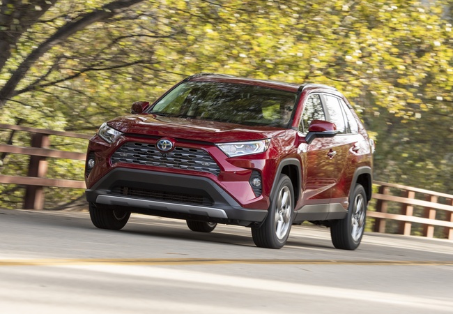 Toyota RAV4 Hybrid image 2
