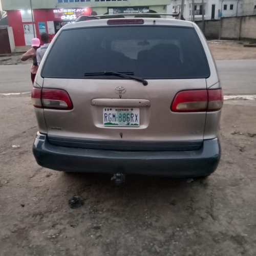 Toyota Sienna 2003 Model For Sale In Aba