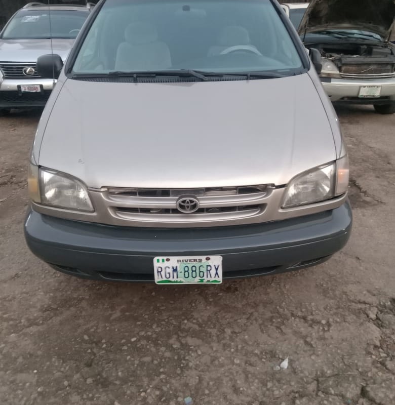 Toyota Sienna 2003 Model For Sale In Aba image