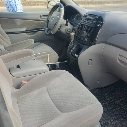 Toyota sienna 2005 in sango otta