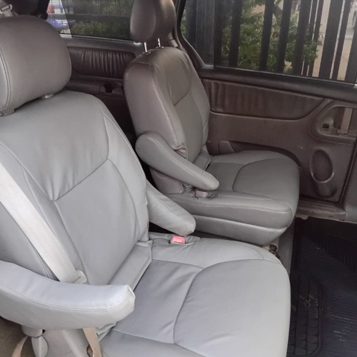 Toyota Sienna 2005 Registered, Neatly Used for Sale In Lagos