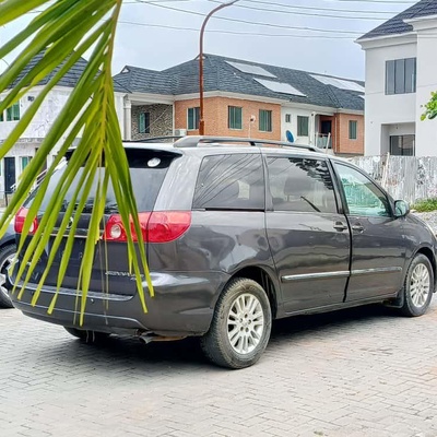 Toyota Sienna 2009 Limited AWD for Sale In Lagos