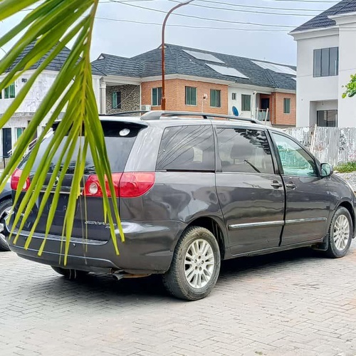 Toyota Sienna 2009 Limited AWD for Sale In Lagos