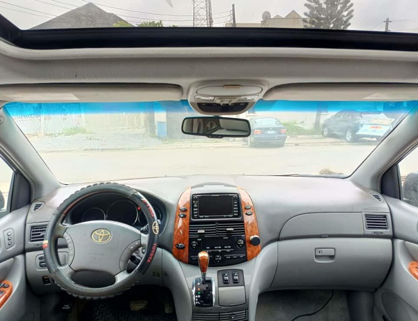 Toyota Sienna 2009 Limited AWD for Sale In Lagos