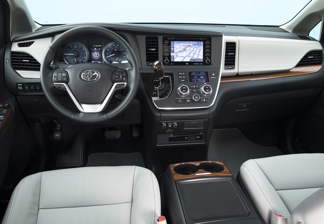 Toyota Sienna image 5
