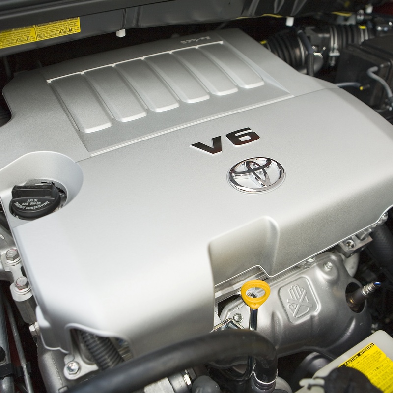 TOYOTA SIENNA LE image