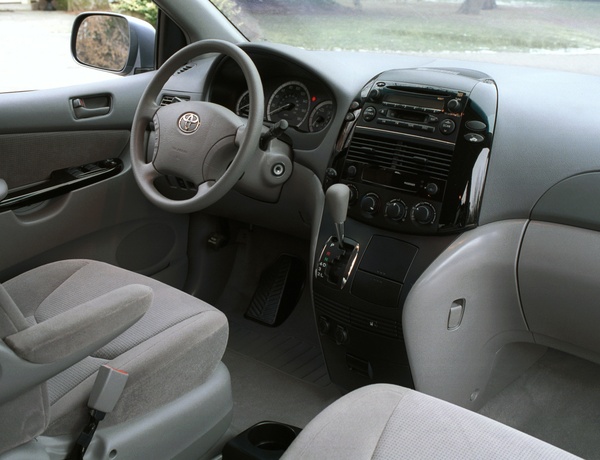 Toyota Sienna SE