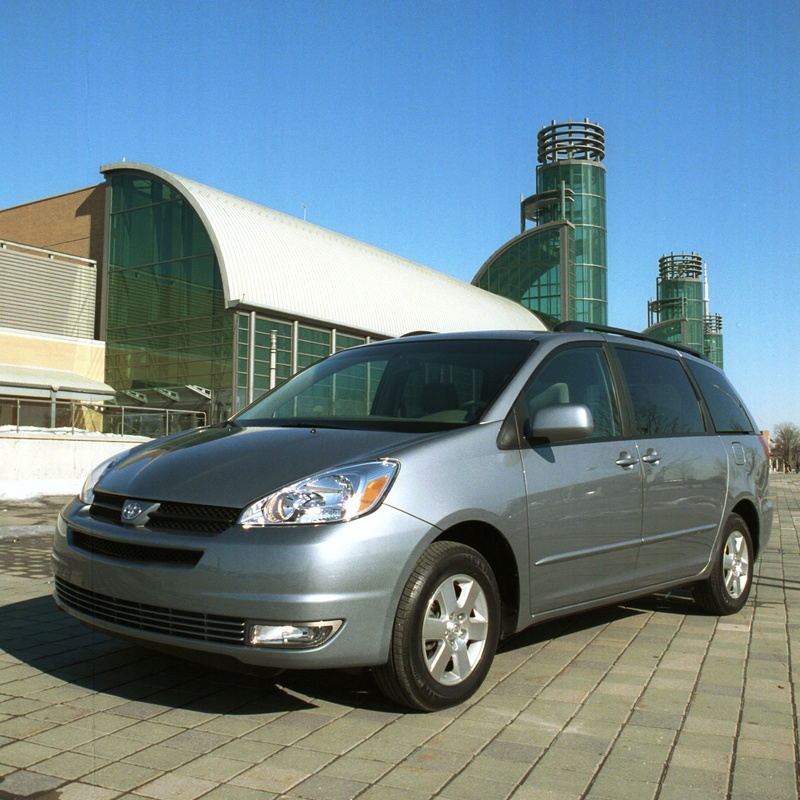 Toyota Sienna SE image