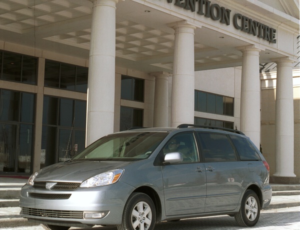 Toyota Sienna SE
