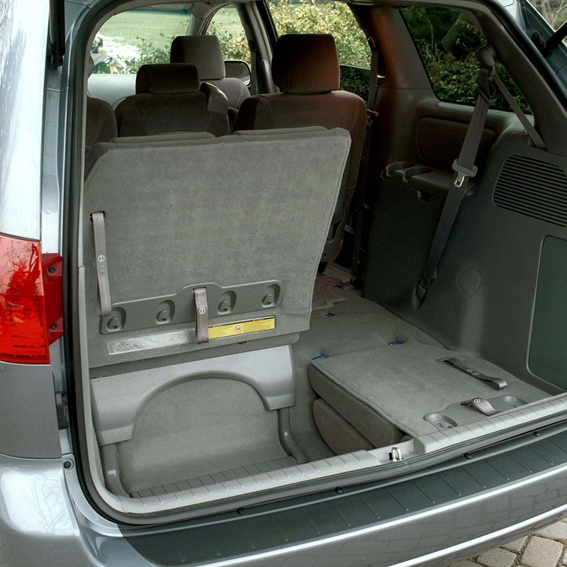 Toyota Sienna SE image
