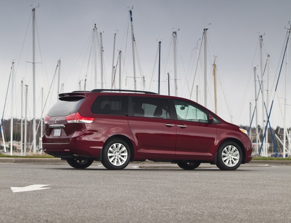 Toyota Sienna SE