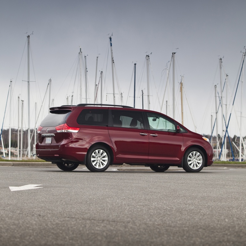 Toyota Sienna SE image