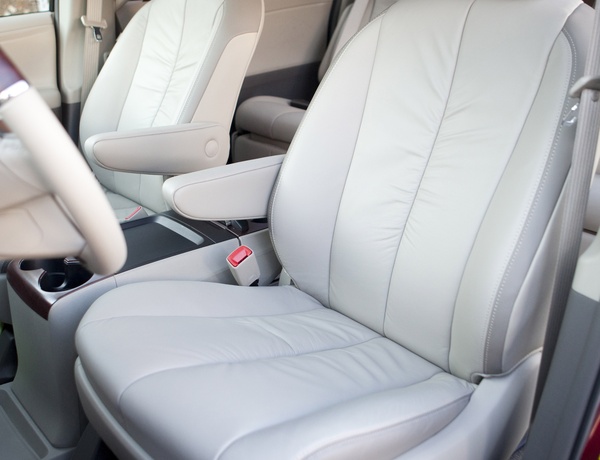 Toyota Sienna SE