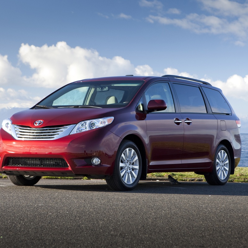Toyota Sienna SE image