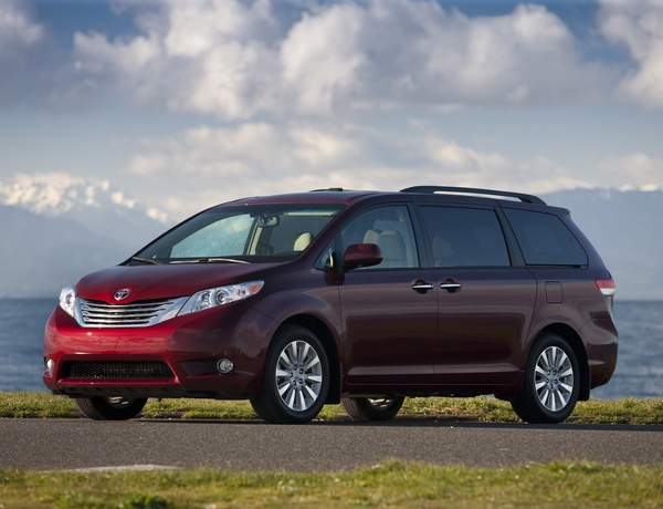 Toyota Sienna SE