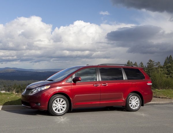 Toyota Sienna SE