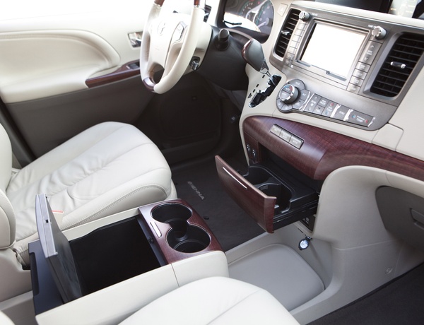 Toyota Sienna SE