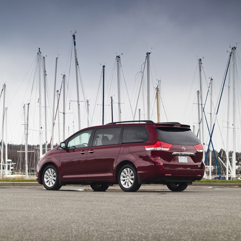 Toyota Sienna SE image