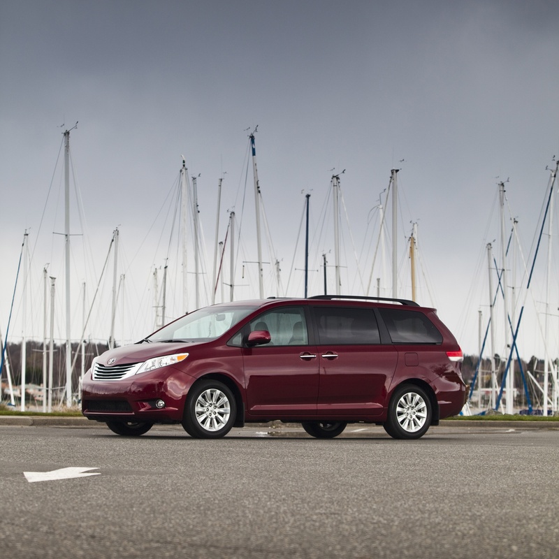 Toyota Sienna SE image