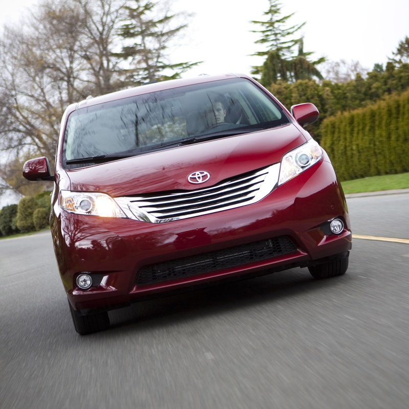 Toyota Sienna SE image