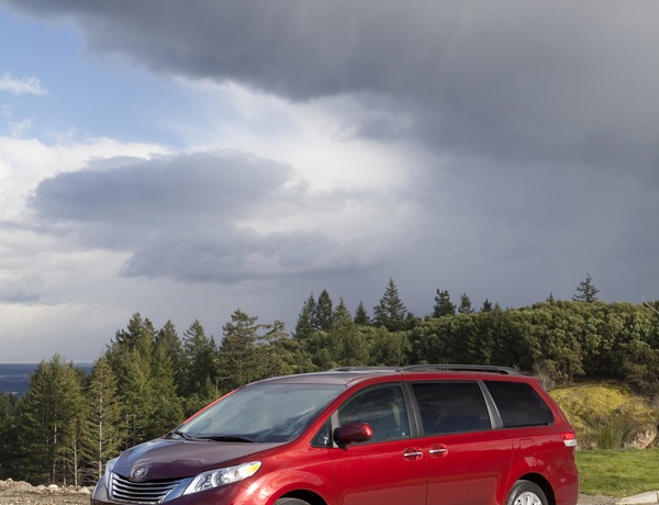 Toyota Sienna SE
