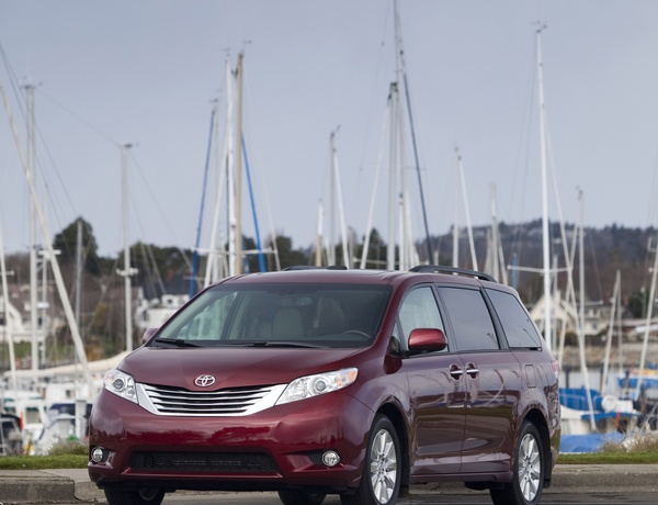 Toyota Sienna SE