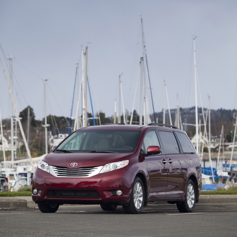 Toyota Sienna SE image