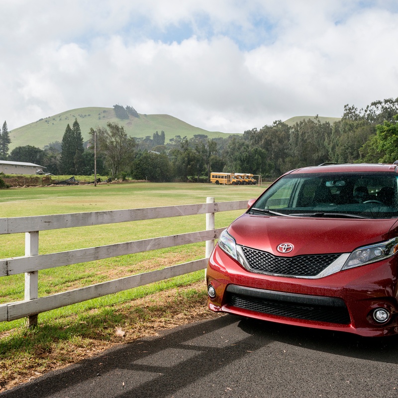 Toyota Sienna SE image