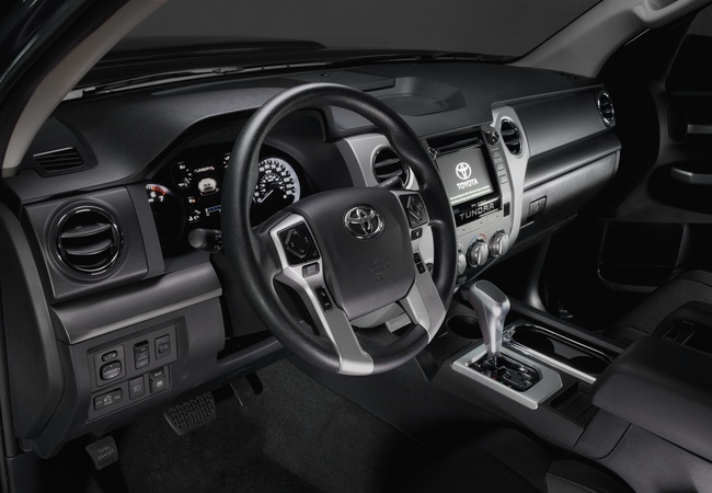 Toyota Tundra image 3