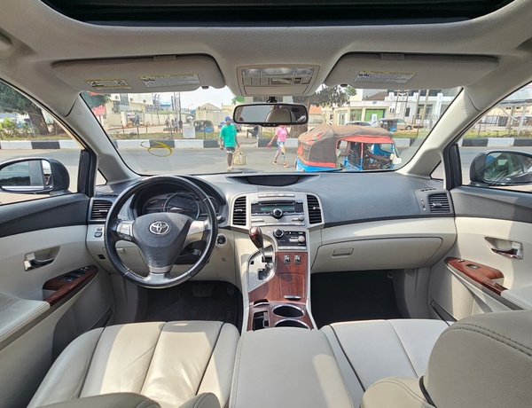 Toyota venza Asaba