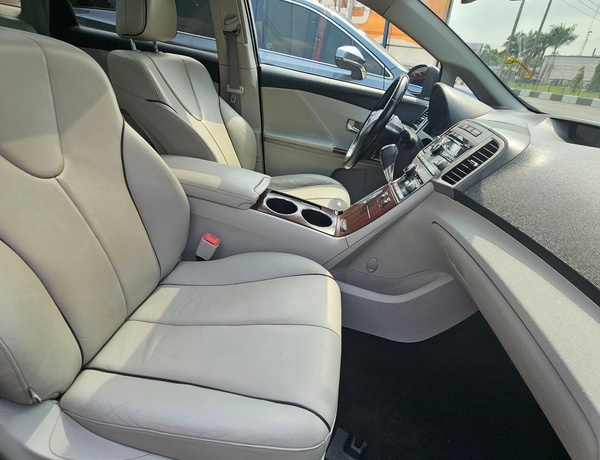 Toyota venza Asaba