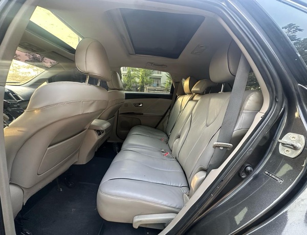 TOYOTA VENZA IN ABUJA