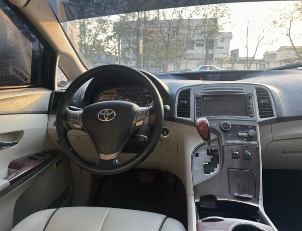 TOYOTA VENZA IN ABUJA