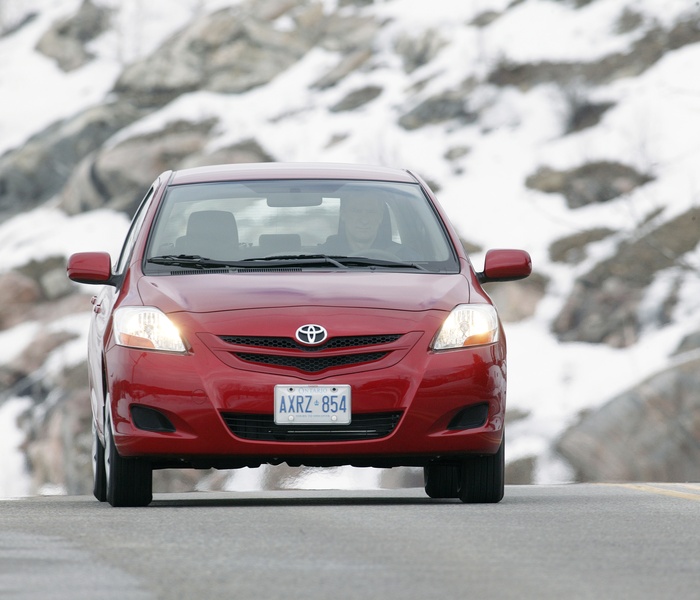 Toyota Yaris logo Image