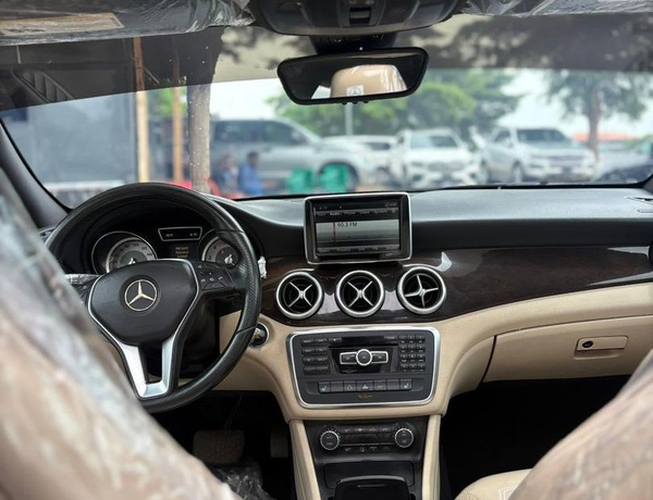 UNREGISTERED 2014 MERCEDES BENZ CLA250 SALE