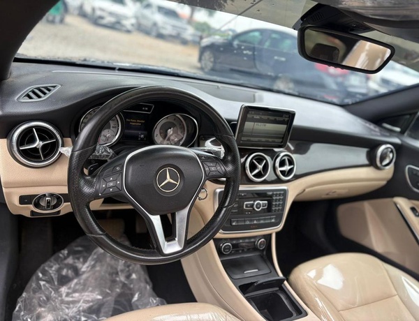 UNREGISTERED 2014 MERCEDES BENZ CLA250 SALE