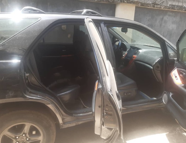 VERY SOUND 2002 LEXUS RX 300 AVAILABLE IN ABA