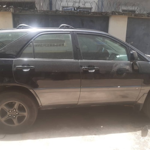 VERY SOUND 2002 LEXUS RX 300 AVAILABLE IN ABA