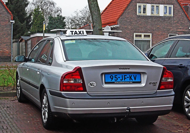 Volvo S80 image 4